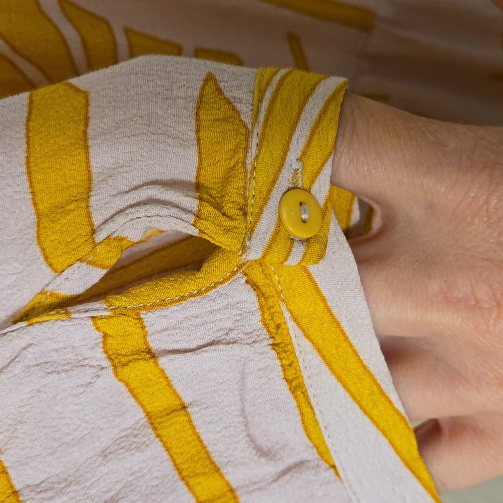 See U Soon brand tropical leaf pattern tiered dress in a pale pink and yellow - Picture 2 of 7
